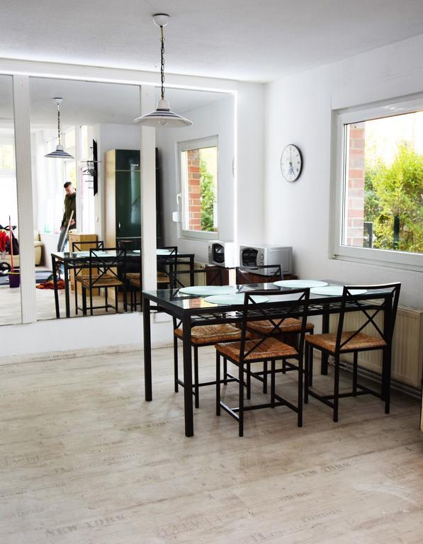 Ferienwohnung Urlaub im Wintergarten Rostock-Lichtenhagen-Dorf Exterior foto