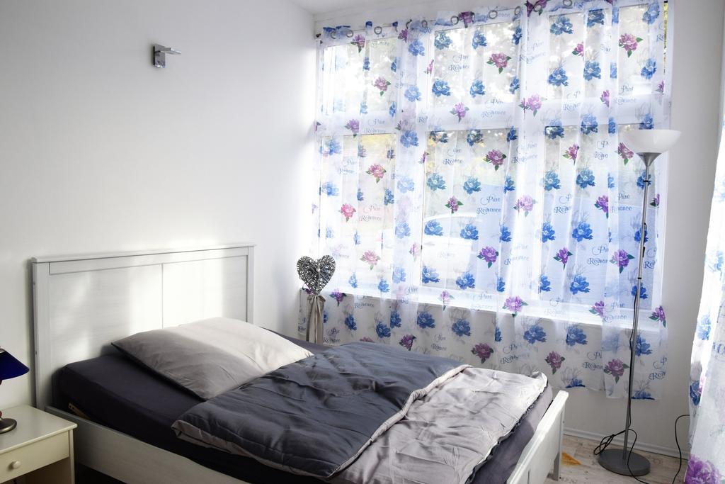 Ferienwohnung Urlaub im Wintergarten Rostock-Lichtenhagen-Dorf Exterior foto