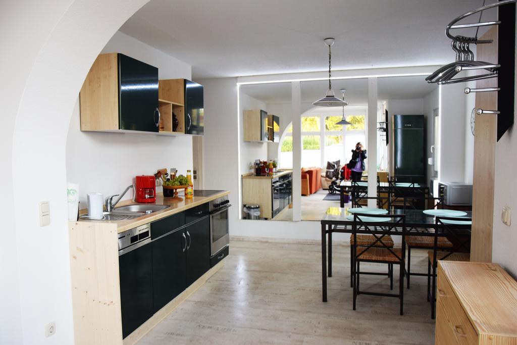 Ferienwohnung Urlaub im Wintergarten Rostock-Lichtenhagen-Dorf Exterior foto